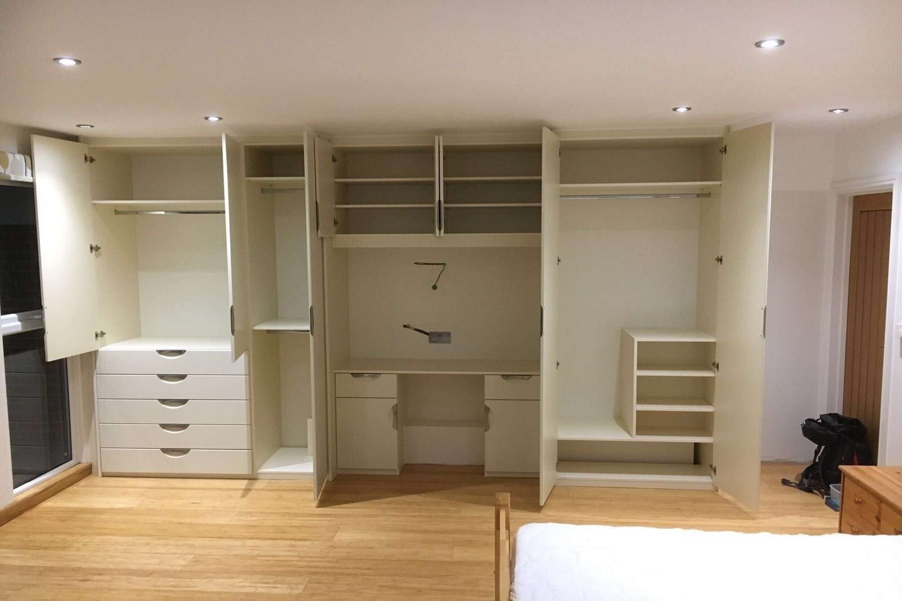 Fitted storage unit made with MDF wood for a house in London
